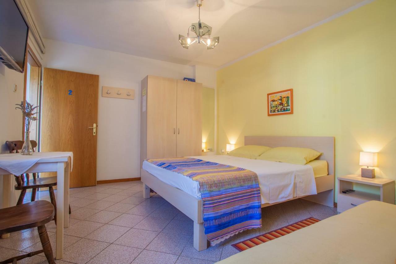 Rooms Ester كريس المظهر الخارجي الصورة