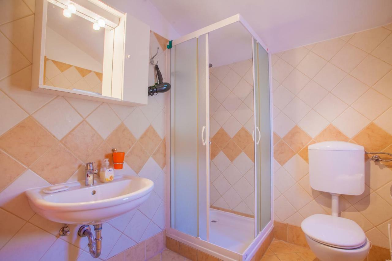 Rooms Ester كريس المظهر الخارجي الصورة