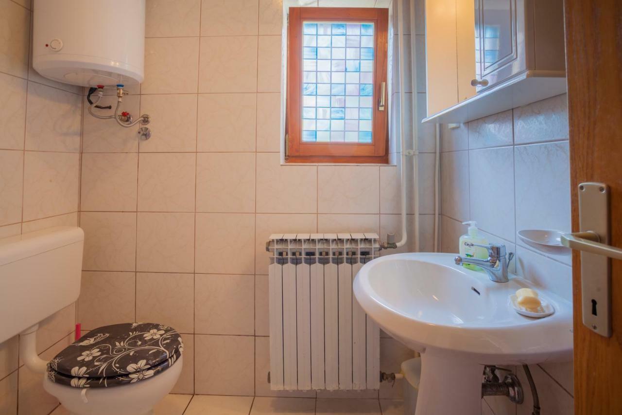 Rooms Ester كريس المظهر الخارجي الصورة
